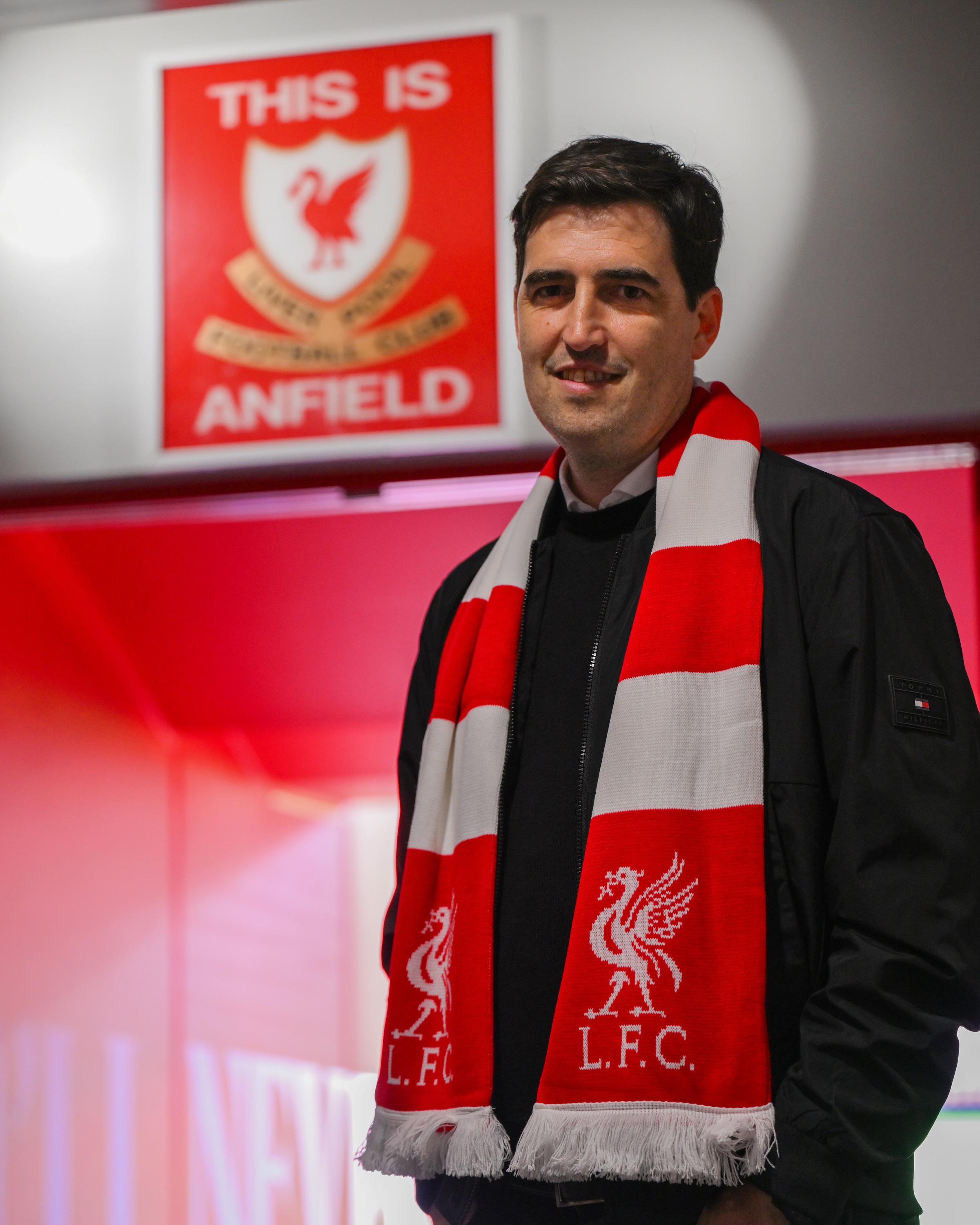 A new chapter for Andoni Iraola and @liverpoolfc 📖