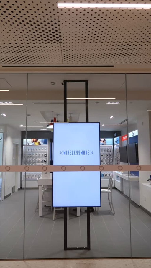 Just checked out the new @WIRELESSWAVE location at @oakridgepark and it’s officially open on P1 near the North Atrium 📍 If you’re shopping for a new phone, comparing carriers, or looking for accessories, it’s a convenient spot to check out while you’re at Oakridge. Plus, they’re running exclusive grand opening offers for a limited time. Conditions apply. See in-store for details. Worth stopping by next time you’re in the area. @WAVESANSFIL #AD #OakridgePark #VancouverShopping #WIRELESSWAVE #NewInVancouver TechDeals