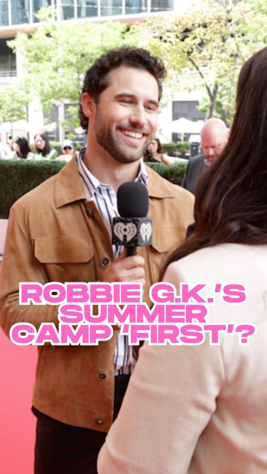 If it wasn't love... What was it!? @robsgk has us curious! He'll star in the new #meatballs adaptation coming soon! #bellmediaupfronts #bellmediaupfront 🏕️