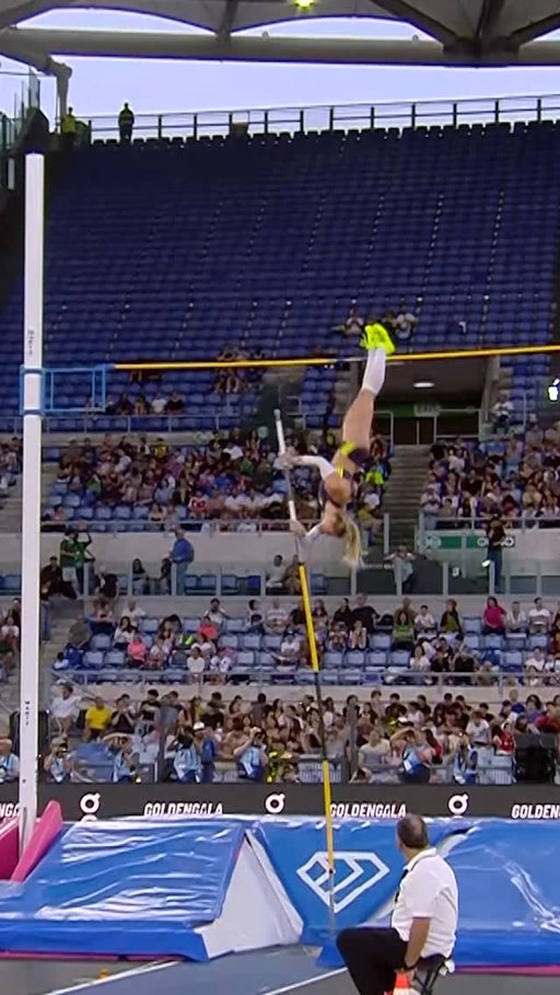 Cleared for take-off 🚀

@molly_caudery soars to victory in the women’s pole vault, clearing 4.80m to take the win 🔥

Looking sharp 😮‍💨

#DiamondLeague 💎 #RomeDL 🇮🇹