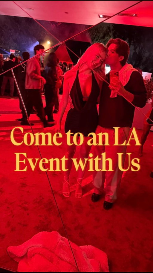 Come with us to go to @daviddobrik house for a @paramountpics @scarymovie event 😭🍾
