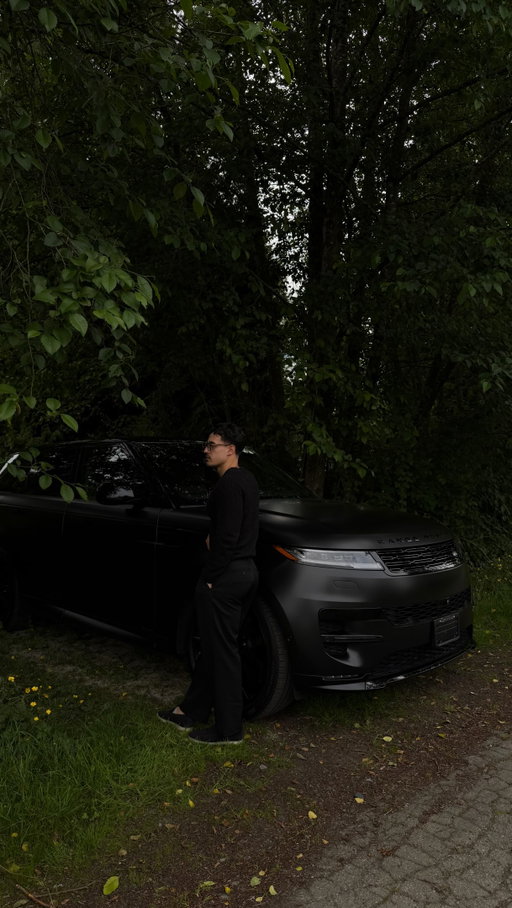 🦇 

@jlrlangley hooked it up for the weekend