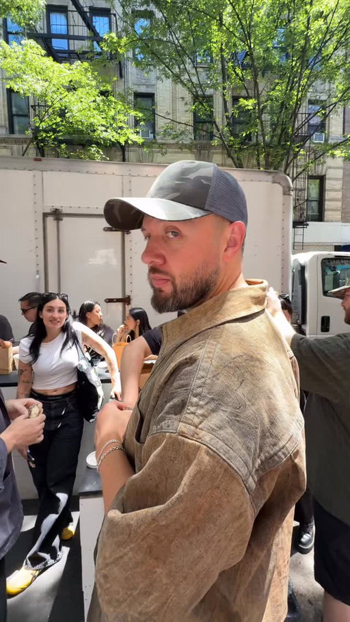 @chrislake 🤝 @popupbagels