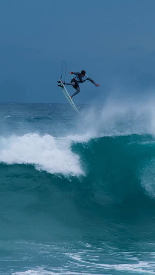 SENDING with @live.fast.die.old 

🎥: @kawika.regidor 

#rockstarenergy #totw