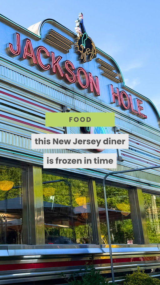this old-school New Jersey diner is a hidden gem 🍔

@jacksonholeburgers in Englewood is one of those classic North Jersey diners that feels like it’s been completely frozen in time since opening in the 1990s. It’s all chrome finishes, neon lights, retro booths, and table-side jukeboxes. Oh, and it’s still cash-only. 

The menu is HUGE and includes massive burgers (our fave), thick milkshakes, and all-day breakfast options.

📍362 Grand Avenue, Englewood

Learn more about its lore at TheBergenCountyGirl.com

✍️+🎥: @brookestewarttt