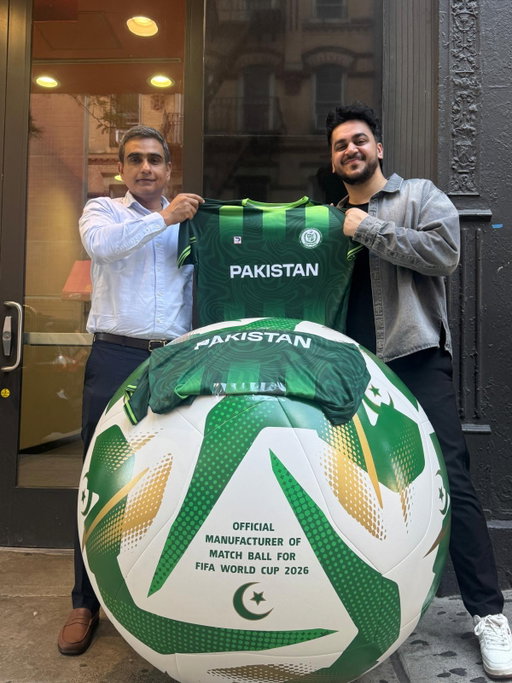 Playing for the Pakistan Consulate this weekend 

#soccer #pakistan