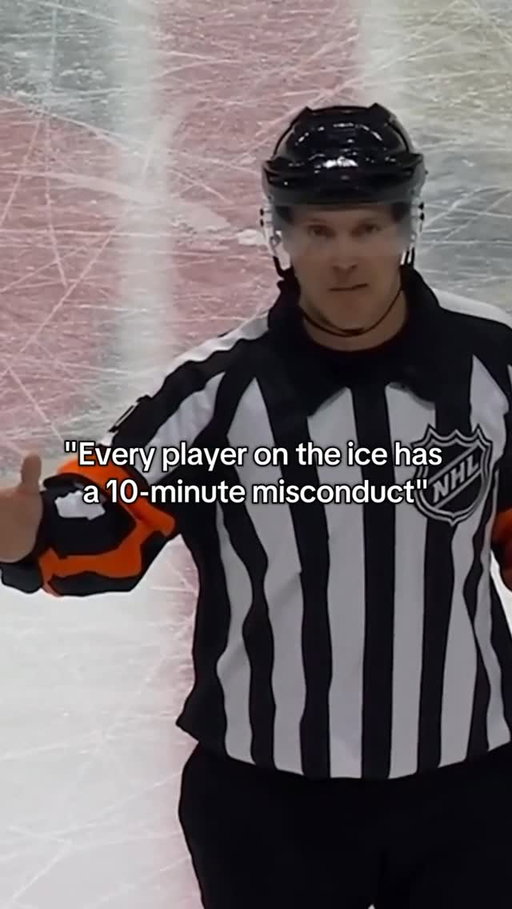 Gotta be one of the most iconic ref calls of all time 😅