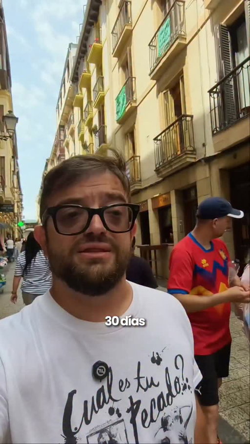 ¿Hemos convertido Donosti en Benidorm?
Más turistas.
Más colas.
Más caro.
Y cada vez menos vascos en los bares de toda la vida.
💬 ¿Estoy exagerando o también lo ves así?
#Cocituber #Donosti #PaisVasco