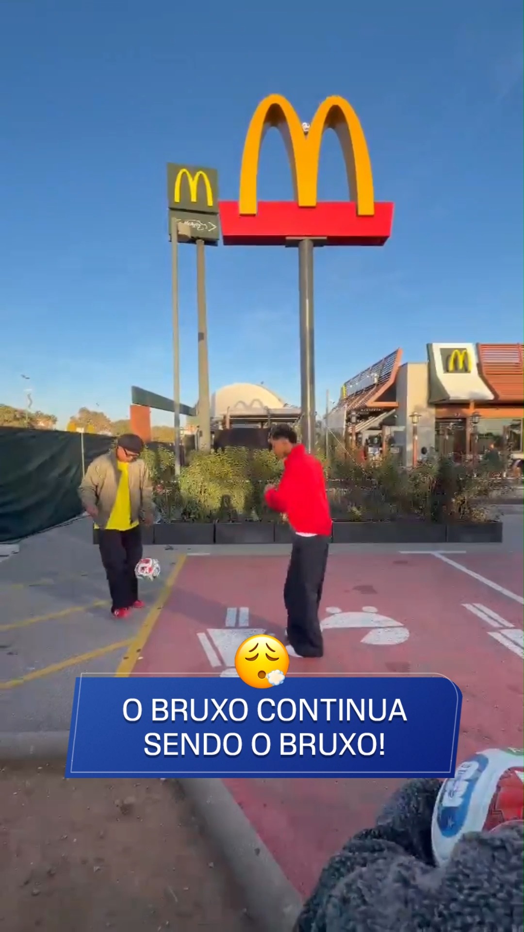 E a qualidade do Ronaldinho Gaúcho? Será que o Lamine Yamal aprendeu como é que faz? 😅

🎥: X/10Ronaldinho

#FutebolNaESPN #ESPN2026