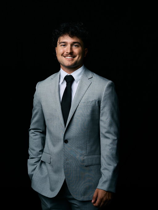 Excited to announce that I’ve joined OakBridge Wealth Management as a Summer Intern! I look forward to developing the knowledge and real-world experience specific to financial management for athletes