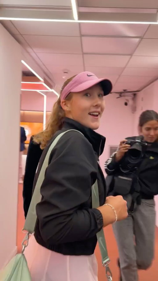 Mirra, Mirra on the wall… 👀 

#RolandGarros
