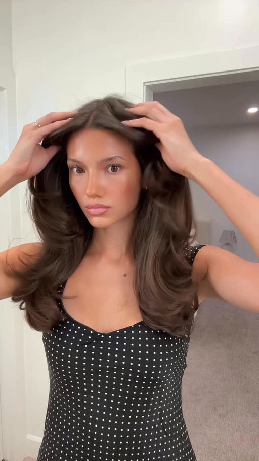 90s blowouts always @dysonbeauty @k18hair 
.
.
.
#blowout #hair #90shair
