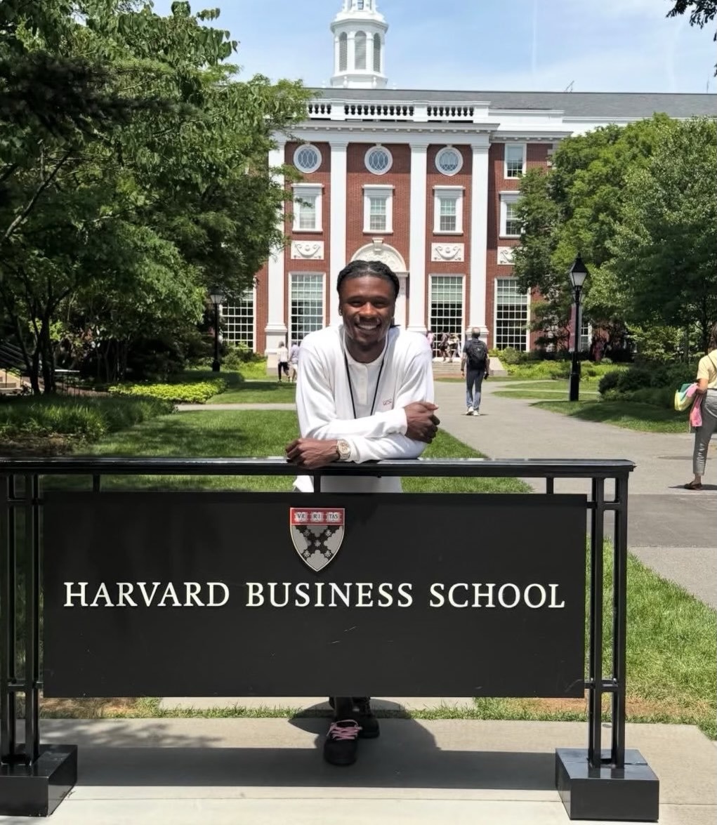 “A few days of learning, listening and growing.” 📚

Real Madrid’s Eduardo Camavinga posted on Instagram that he has been taking classes at Harvard Business School this summer ✍️