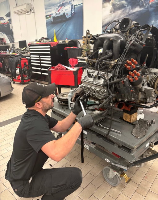 @cocci_meccanica is our lead tech going through the motor on the #porschechallenge26 classic restoration challenge. #porscheclassic #porsche #911 #964