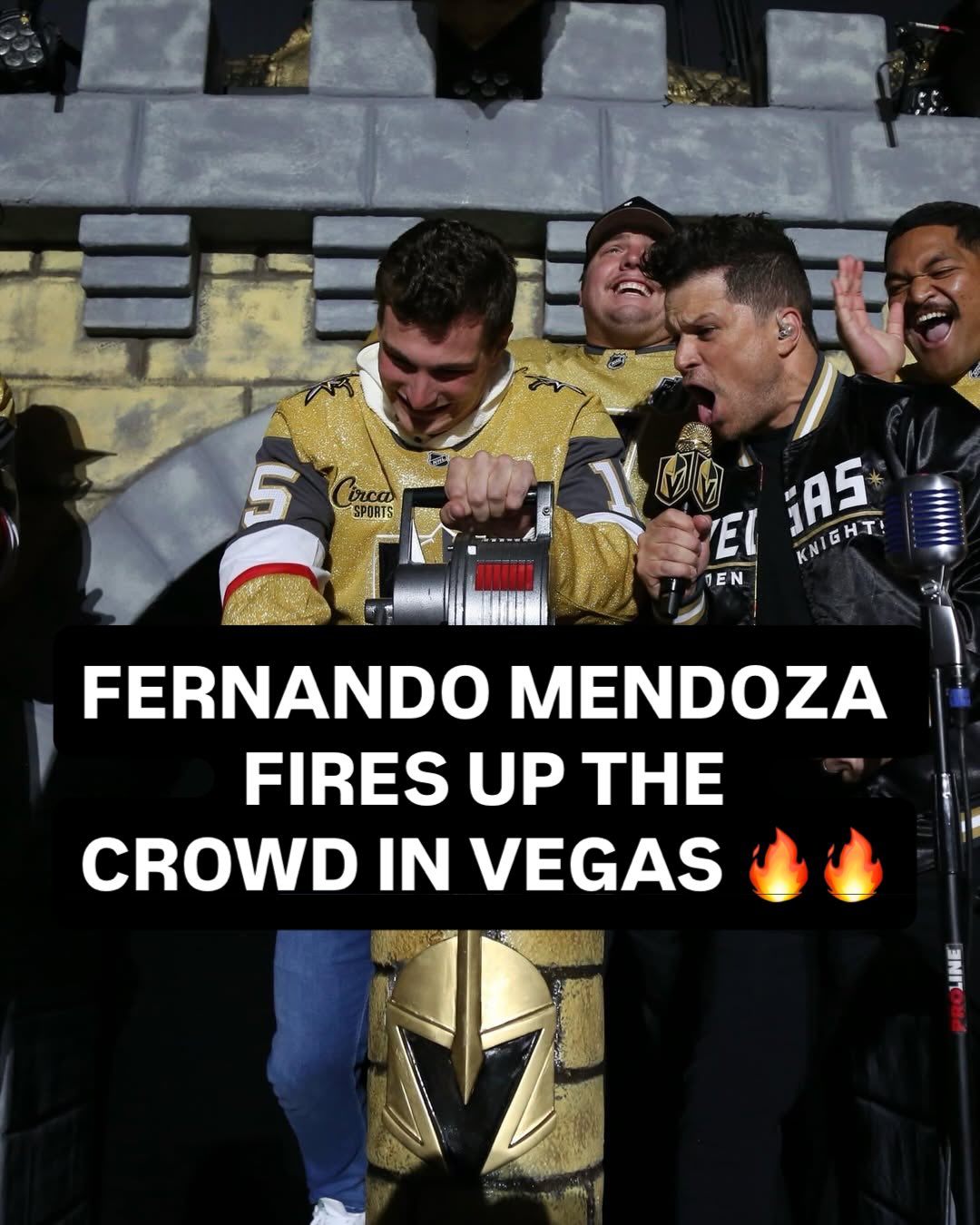 Vegas’ QB1 got the fans fired up for Game 3 of the Stanley Cup Final! 👏
[via @vegasgoldenknights]