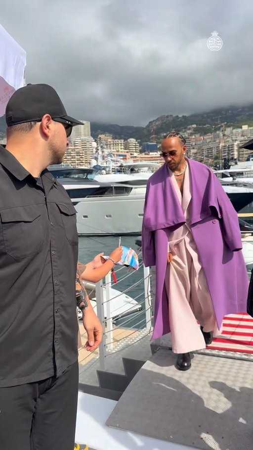 Sir Lewis Hamilton 💜

#MonacoGP #F1 #MonacoCircuit