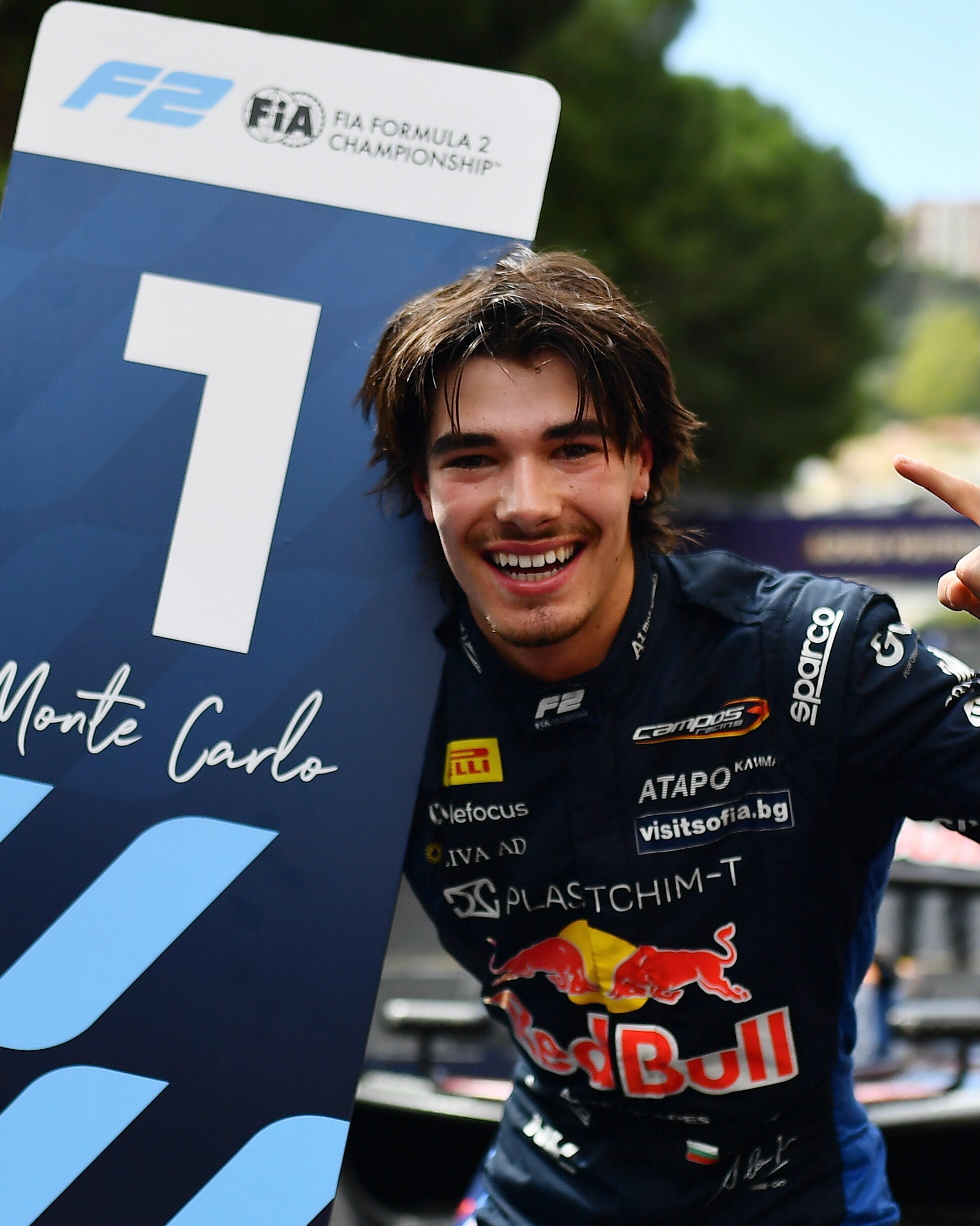 Red Bull Junior Nikola Tsolov secures his third win of the season in Formula 2’s Monte Carlo Feature Race! 🏆👏

The Bulgarian Lion adds an F2 triumph in Monaco to his two @fiaf3 victories at the iconic street circuit 😮‍💨

#F2 #RoadToF1 #MonacoGP #NikolaTsolov