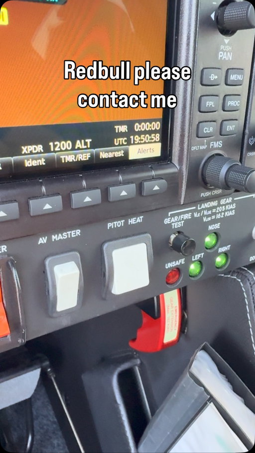 Living on the edge @redbull #aviation #pilot #pilotlife #aircraft