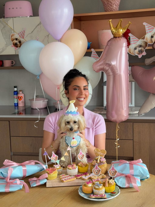 one year of blueberry🥹🥹🥹🫂🫂🫐🫐💕💕💕💕🎂🎂🎂🧁🧁🍓🌸✨✨✨