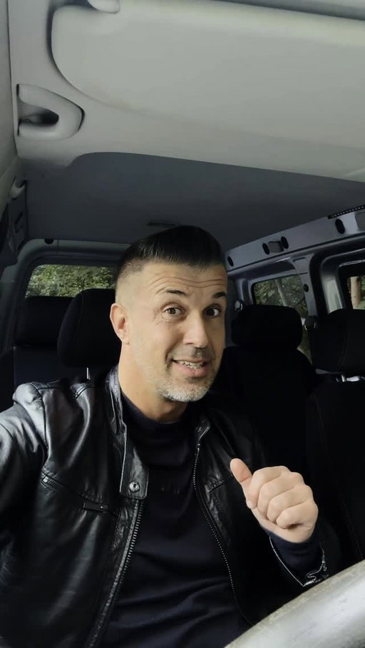 #comedydeutschland #blacktaxifrankfurt #standupcomedy #taxifahrer
