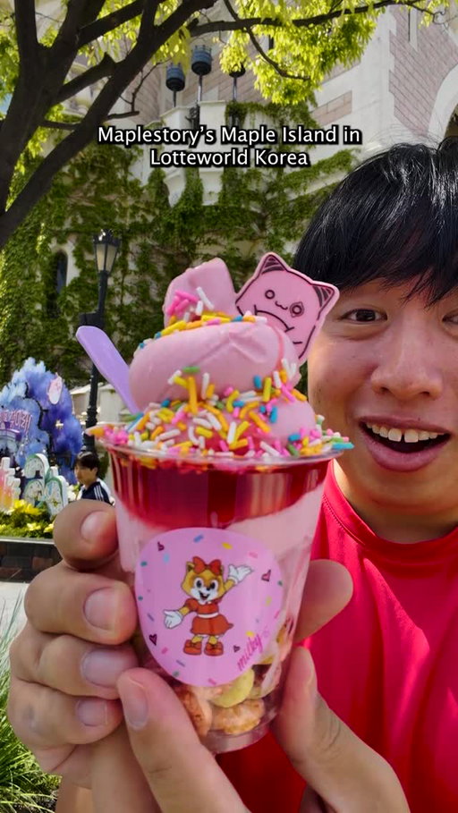 Everything I ate at Maplestorys Theme Park in Seoul, Korea 🍗🍦🍟🧇 #maplestory #nexon #korea #koreanfood #lotteworld