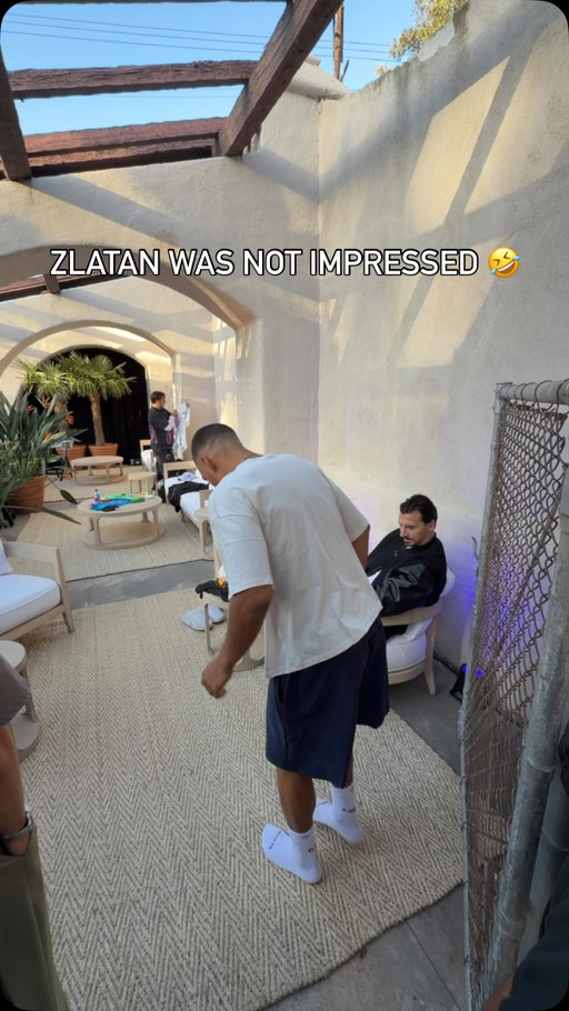 Zlatan never disappoints 🤣⚽️

Marlon was trying to show off his skills to Zlatan and he wasn’t impressed..😭😭

#worldcup #fifa #zlatan