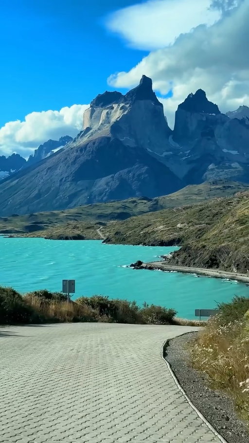 This trip 🥹

Honestly one of our favourite trips we’ve ever done. Beautiful hiking trails, drinking glacial water, sunrise views and the beautiful waterfalls ⛰️

Everything about Patagonia was magical and we’d do it all over again in a heartbeat 

#travelinspired #patagoniaargentina #patagoniachilena #visitargentina #mountainhiking