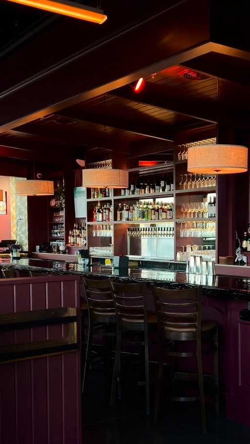 New restaurant now open in Charleston!

Located in the @therefinerychs @louloustavern is the kind of place Charleston doesn’t have enough of—dim lighting, incredible cocktails, and a menu that makes ordering just one thing nearly impossible.

You’ll understand the hype after the first bite- and believe me there’s plenty to choose from 🤤

What we loved🤤:
-the lobster bao buns 
-the seared scallops
-the beef carpaccio 
-the orange Aleppo wings
-the steak frites 
-the goat cheese and honey croquettes 
- the berry cobbler made with locally picked berries