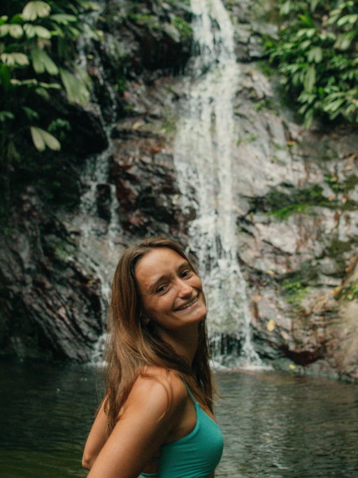 It felt so good to be back in nature chasing waterfalls. 🌿

Minca was on our list for a while as we started planning our trip to Colombia, and it’s definitely exceeded my expectations. 🥰 
Especially, because I love nature hideouts and hidden waterfalls 🩵

Colombia kept surprising me with its layers of beauty 🇨🇴✨ 

#colombiatravel #naturelover #chasingwaterfalls #latinamericatravel
