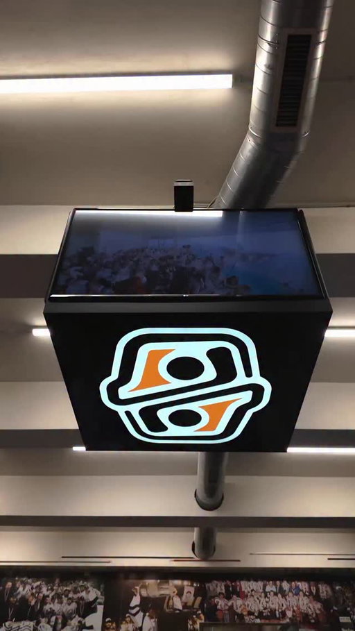 🧡🖤 Prípravy na novú sezónu sú v plnom prúde a Oceliari si v spolupráci s našim partnerom @b_hockey_slovakia vyberajú výstroj na novú sezónu 💪