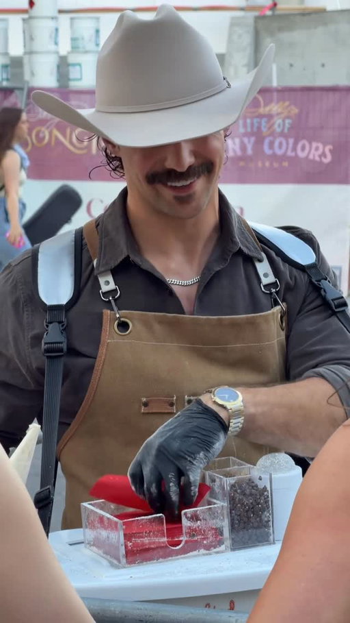 And coolers never ran out of cold Cowboy Cannolis 🤠🎉 
•
•
•
•
•
#fyp #cmafest #rileygreen #nashville #viral