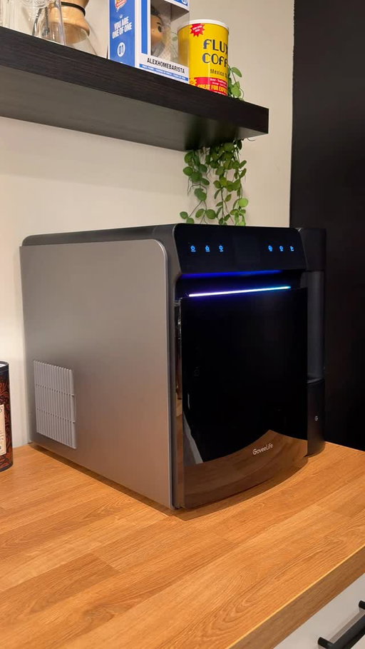 My coffee bar is in my basement, so instead of going up and down the stairs for ice everyday, I got the Goveelife Smart Countertop Ice Maker 2 Pro to have ready available ice on my bar all day long. This has been such a joy to have on the bar, check it out! 

#coffeegram #homebarista #homecafe #GoveeLifeIceMaker2Pro #Countertop