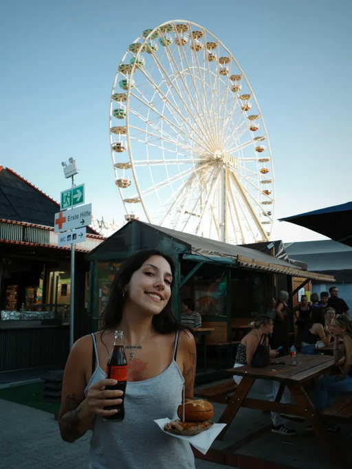 Classic summer mode: on

📸 @__lausanz @lexeee.joyyy @_yunbok