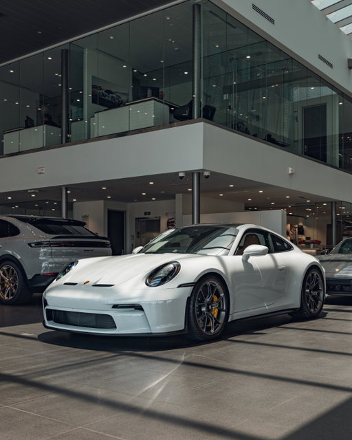 ⠀
The best part of our day is walking in and seeing this 911 GT3 Touring.🤩⠀
#porscheontario #ontario #porscheusa #porschedealer #porschedealership #socalporschedealership #porsche911 #porscheexperience #porschelife #luxurycars #porscheclub #porsche #porscheturbo #gt3 ⠀