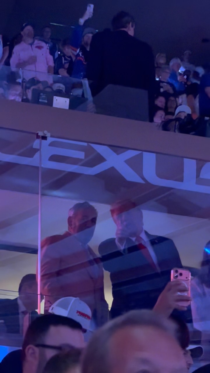 El presidente de los Estados Unidos presente en el Madison Square Garden para las Finales de la NBA 🇺🇸😳