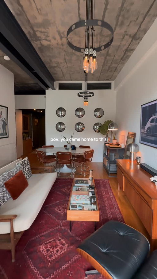 i love coming home to this view 🏡

#apartmentaesthetic #midcenturymodern #foryou #interiordesign #boyandgirlapartment apartmenttherapy couplehome loftdecor nycapartment coupleapartment dayvsnight midcentury midcenturymodern loftapartment hisandherapartment moodlighting livingroominspo interiordesign loftapartmentvibes apartmenttour