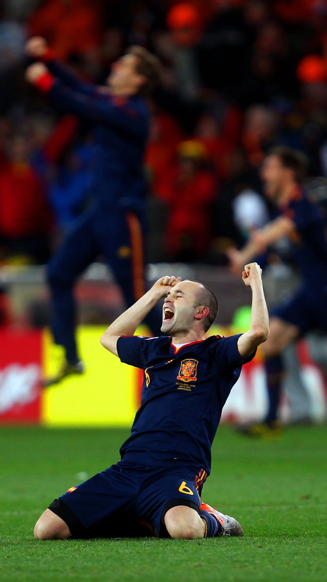 Iniesta’s historic moment for Spain 🇪🇸🏆

#FIFAWorldCup