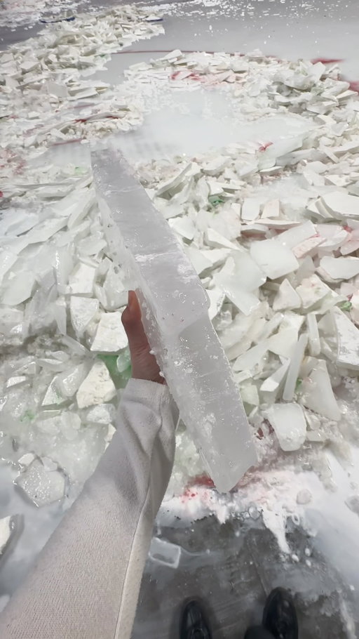 POV : tu assistes au retrait de la glace du Centre Bell ❄️

POV: you’re watching the ice being removed at the Bell Centre 

#centrebell #arena