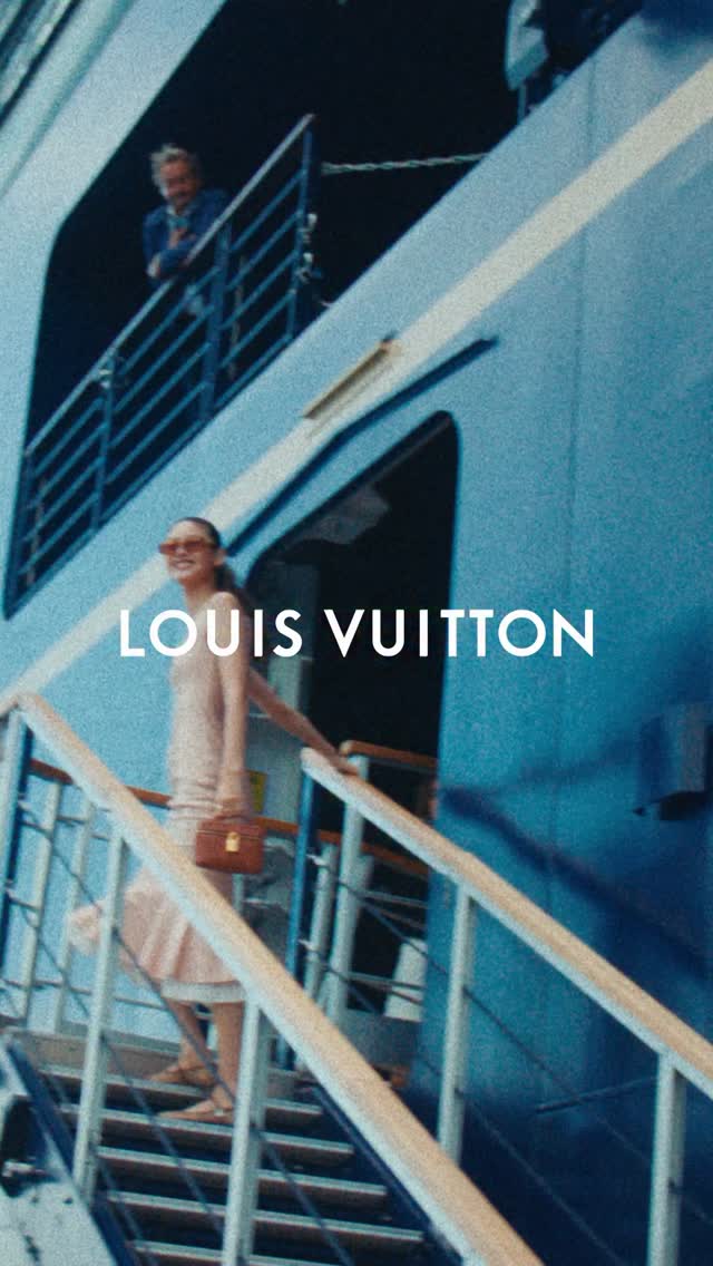 The Ritual of Victory. House Ambassador Hoyeon takes part in the ceremonial presentation of the Formula 1® Louis Vuitton Grand Prix™ de Monaco trophy trunk, honoring the tradition that precedes one of motorsport’s most iconic races. Discover the extended cut on TikTok.
 
#Hoyeon #MonacoGP #F1 #Formula1 #LouisVuitton