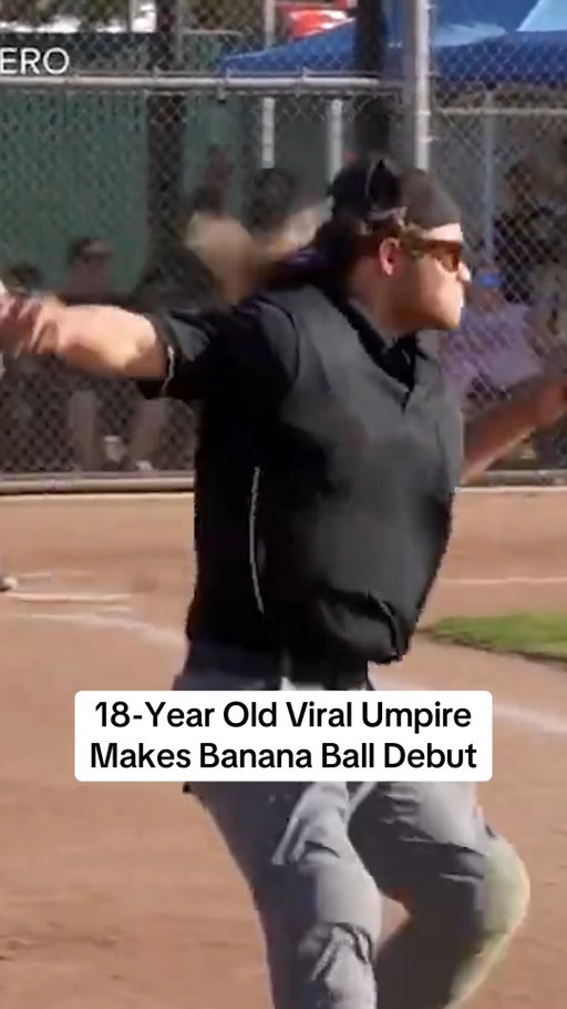 The Little League legend umpired the ENTIRE field by himself 👏

#bananaball #savannahbananas #indianapolisclowns #umpire #baseballmom