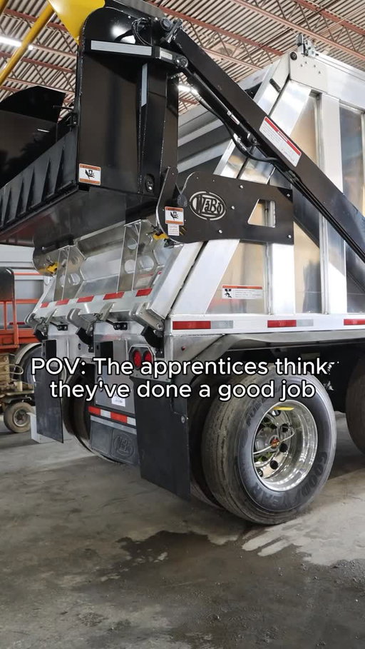 Confidence level always 100% though👀

#apprentices #repair #service #ontariotrucking #madeinontario