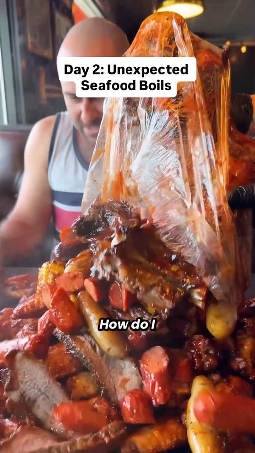 Who said boil bags are just for seafood?? 🍖🍗🔥

We hit @the.oak.and.ember where they throw smoked chicken wings, sausages, potatoes, brisket, ribs, corn and hot dogs into a boil bag.

Where should we go next??
