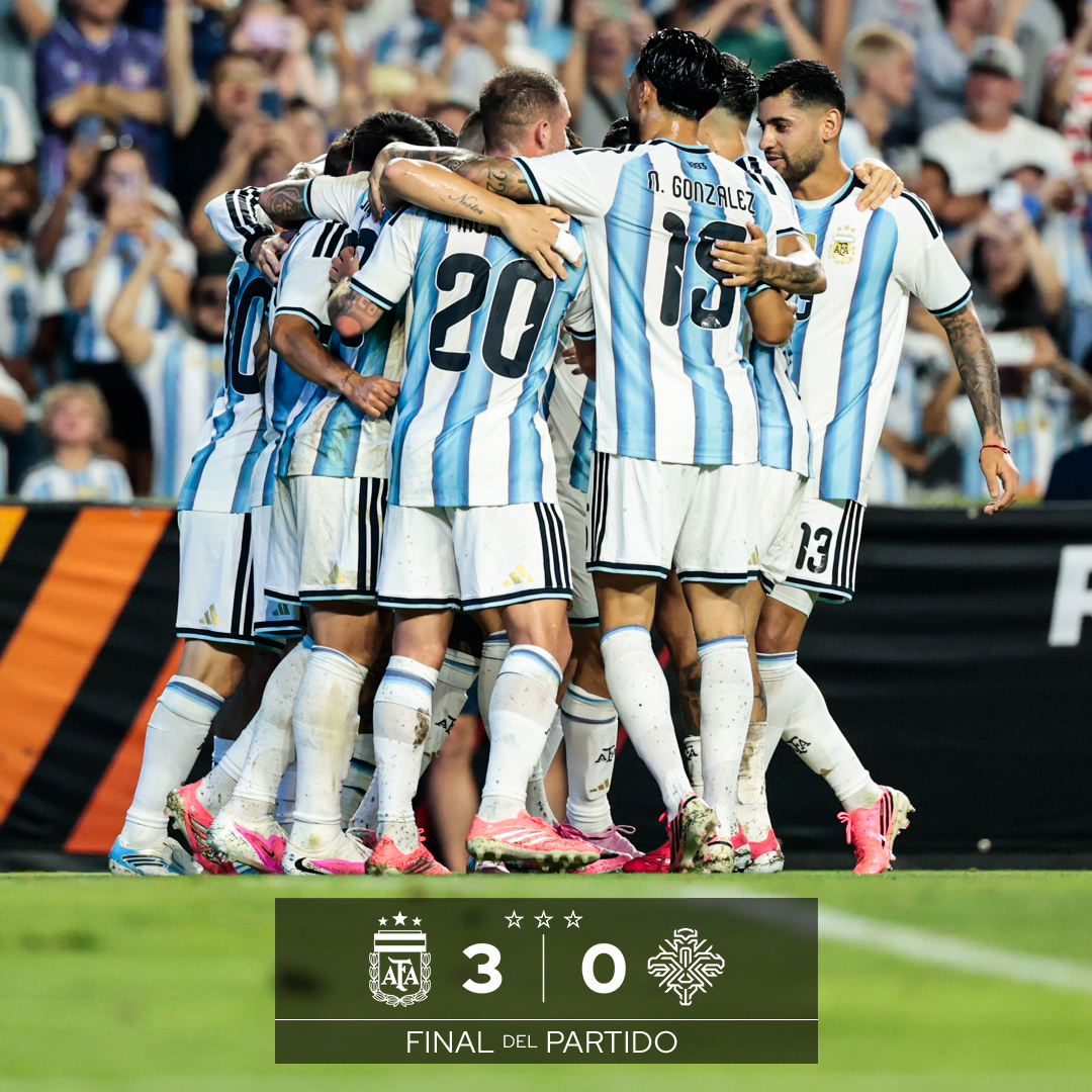 🏆 #SelecciónMayor

⚽ #Argentina 🇦🇷 3 (Valentín Barco, Lionel Messi -p- y Thiago Almada) 🆚 #Islandia 🇮🇸 0
 
👋 Nos vemos el próximo martes para el debut 😉