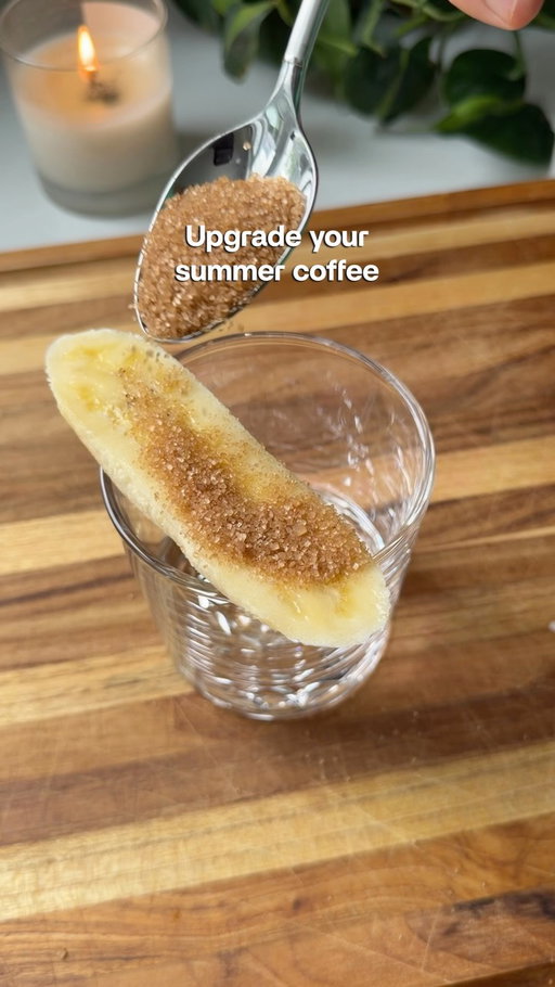 Upgrade your iced coffee 🍌🍦☕️

Banana brûlée iced latte #latte #icedlatte #banana #coffee #icedcoffee