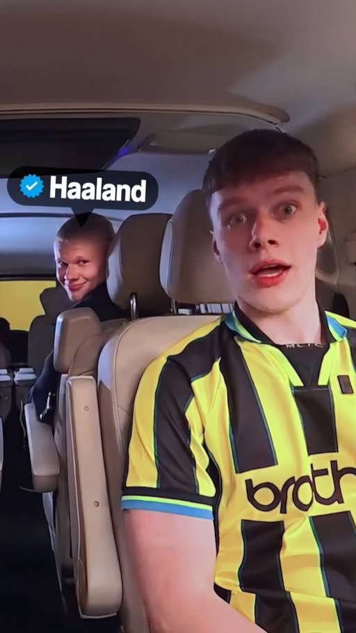 You never know who’s in the back seat… 😅🚗 

Full episode on YT! 🍿