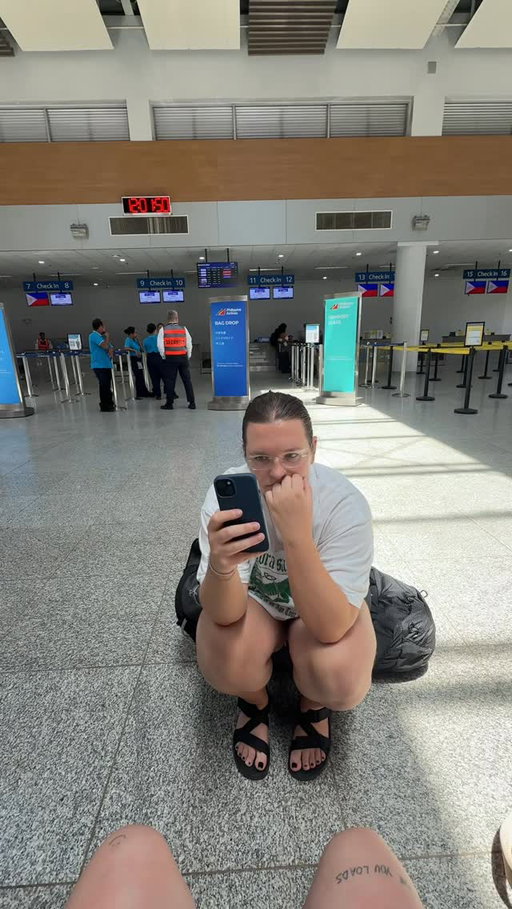 I cat believe this was all ONE DAY 😭

As always @skyscanner is getting us out of sticky situations in record breaking time 🫡

#travel #vlog #bali #explore #skyscanneradvocate