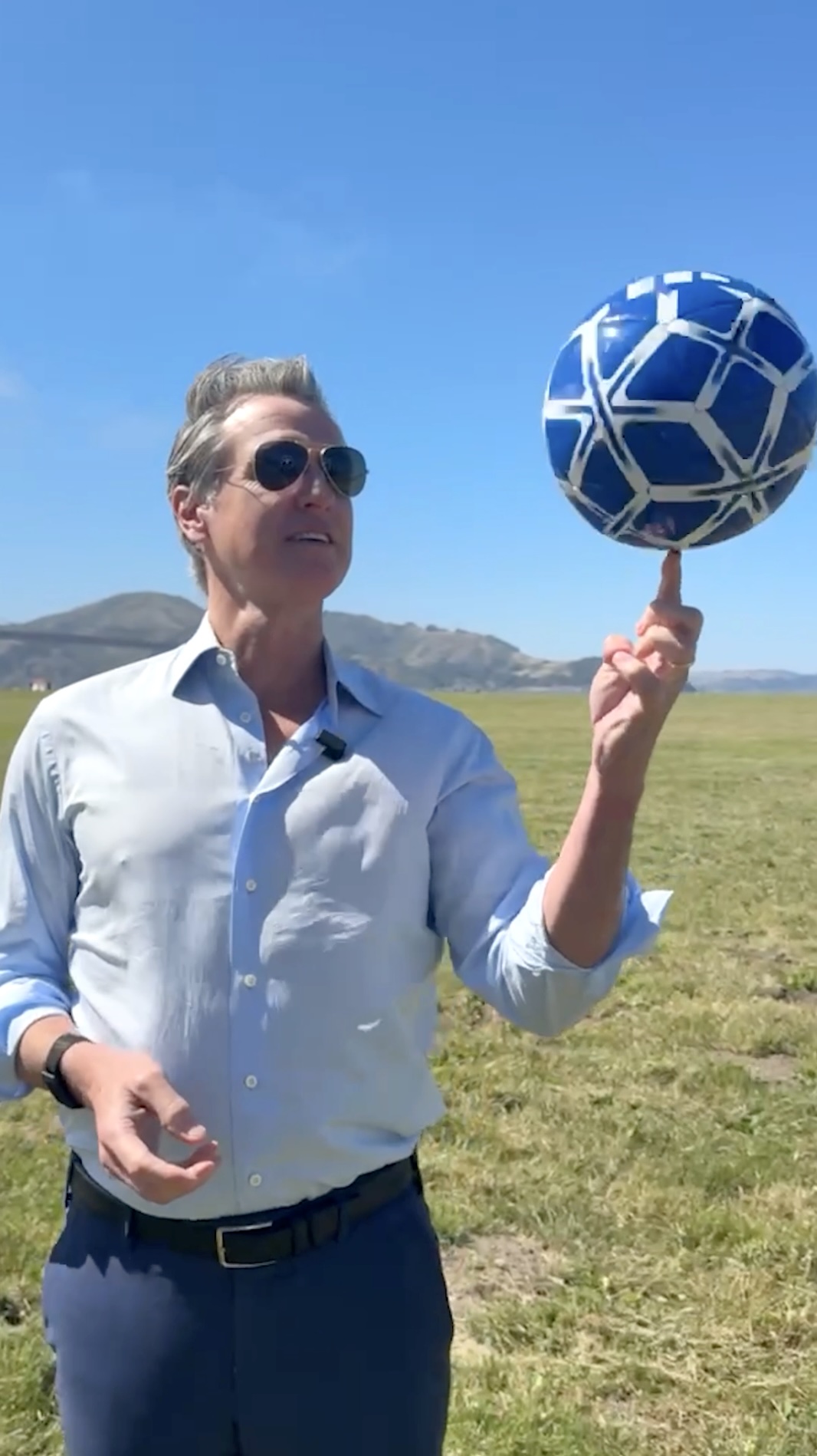 California is proud to welcome the world to @FIFAWorldCup 2026 in Los Angeles and the Bay Area.

Let's bring our A game, @USMNT! 🇺🇸⚽️