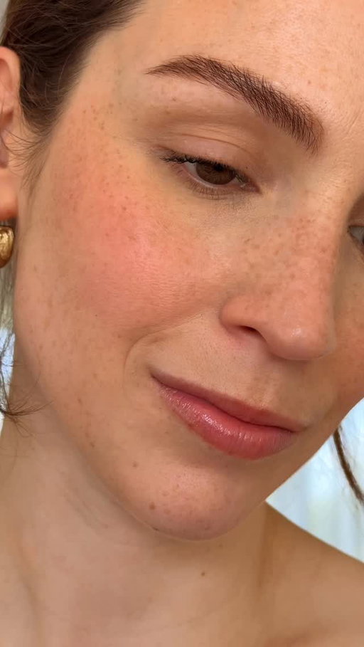 Vous faites mal vos taches de rousseur donc je vais vous montrer ma technique de maquilleuse ! 😬