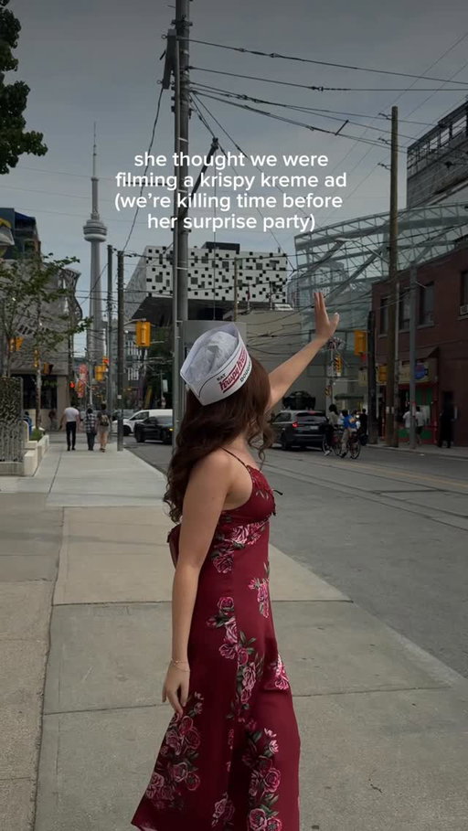 sorry for lying for 2 weeks xo

🍩🍩🍩

happy birthday @josettehalpert 

that’s for being so damn kind that you cancled your actual birthday plans to help me film a fake ad, just so you could be surprised with more birthday plans xo

#besties #surpiseparty #partyideas #birthdayparty #friends