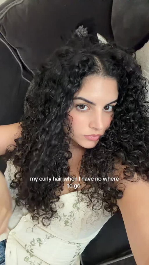 It’s almost like it’s sabotaging me #curlyhair